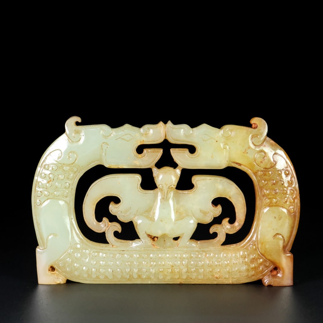 An Exquisite White Jade Dragon Pattern Ornament: An Exquisite White Jade Dragon Pattern Ornament Han Dynasty, China Size:11.3cmx7.4cmx1cm Weight:159g (The Dimensions Of All Batches Are Manually Measured.If You Need More Detailed Information,