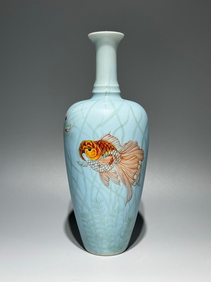 A pair of Yongzheng year enamel colored Lang Shining painted goldfish poem Wen Liver bottle: Yongzheng year system, enamel color, Lang Shining, painting goldfish poems, Wen Liver bottle SIZE: H: 23.3cm Belly D: 9.5cm (The Dimensions Of All Batches Are Manually Measured.If You Need More Detail