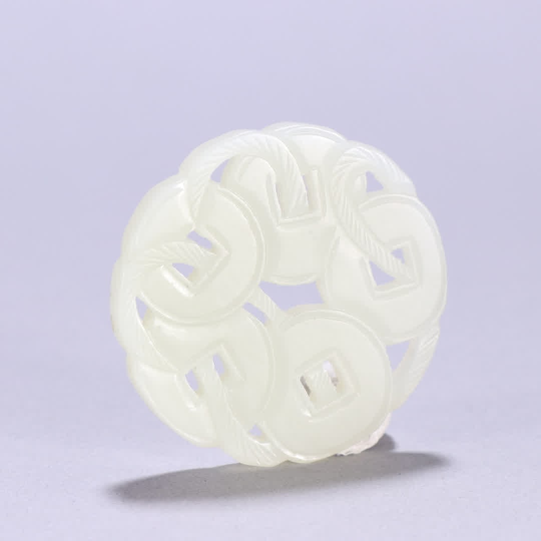 A piece of Qing Dynasty Qing Dynasty Hetian jade five emperors money pendant: Qing Dynasty Qing Dynasty Hetian jade five emperors money pendant SIZE: W:5cm W:23.1g (The Dimensions Of All Batches Are Manually Measured.If You Need More Detailed Information, Please Contact Our Cus