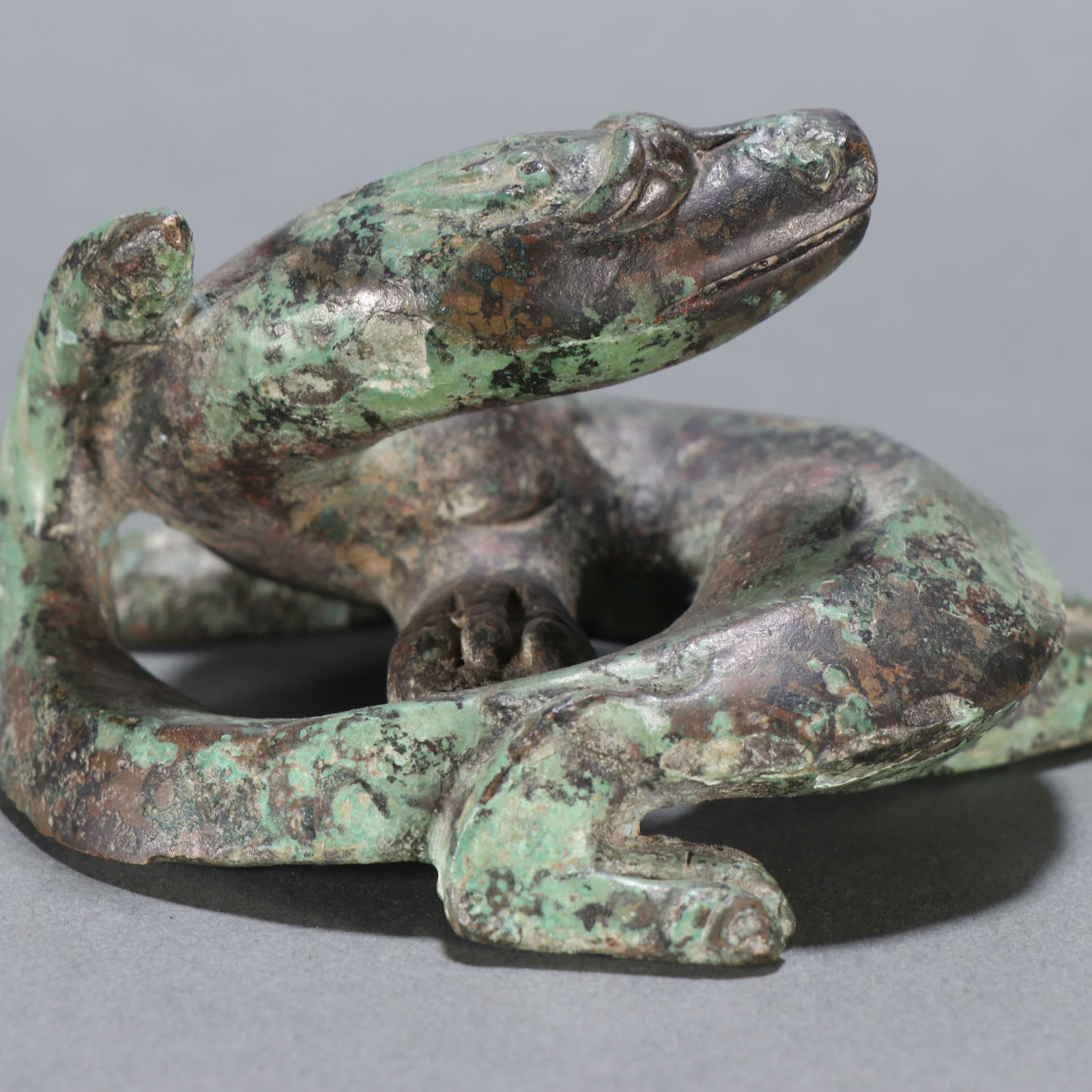 A bronze dragon paperweight - 5
