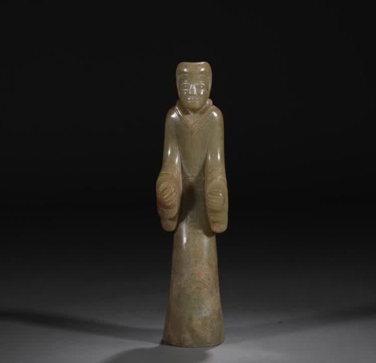 A piece of ancient jade lady figurine: Ancient jade lady figurines SIZE: H:26.5cm W:8.5cm W:1400g (The Dimensions Of All Batches Are Manually Measured.If You Need More Detailed Information, Please Contact Our Customer Service Before Biddin