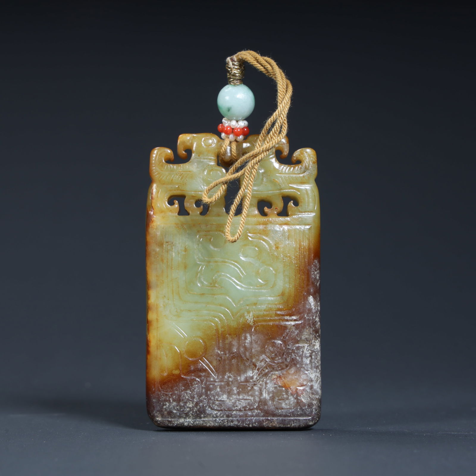 A Qing Dynasty ancient jade double beast pattern plaque - 4