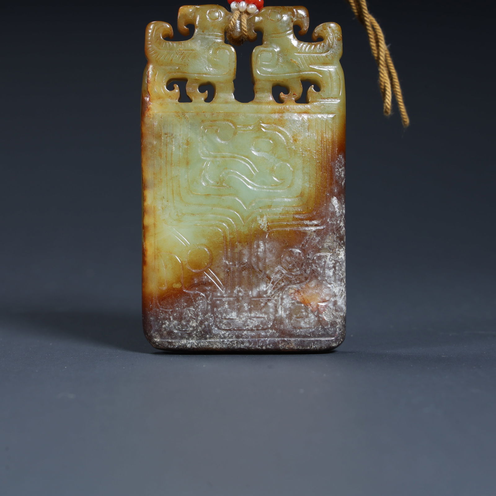 A Qing Dynasty ancient jade double beast pattern plaque - 8