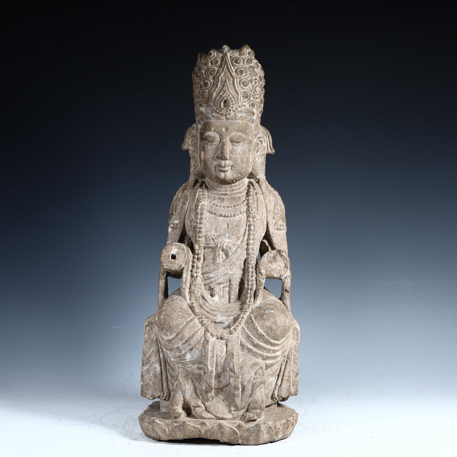 A stone Buddha statue of the Northern Wei Dynasty: Northern Wei stone carved Buddha statue SIZE: H:47cm L:18cm W:14cm W:13.6kg (The Dimensions Of All Batches Are Manually Measured.If You Need More Detailed Information, Please Contact Our Customer Serv