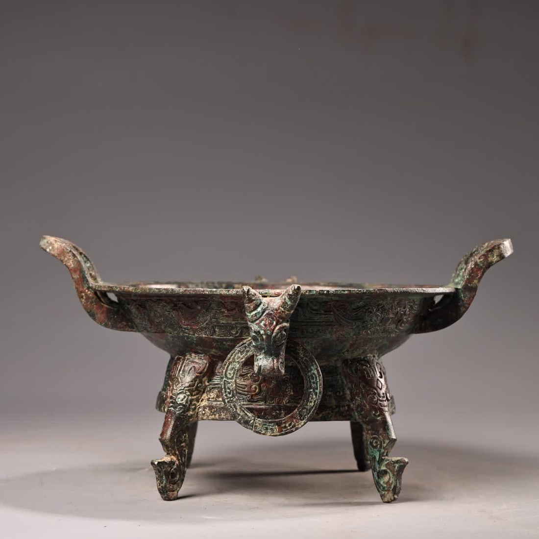 A bronze tribute plate - 5