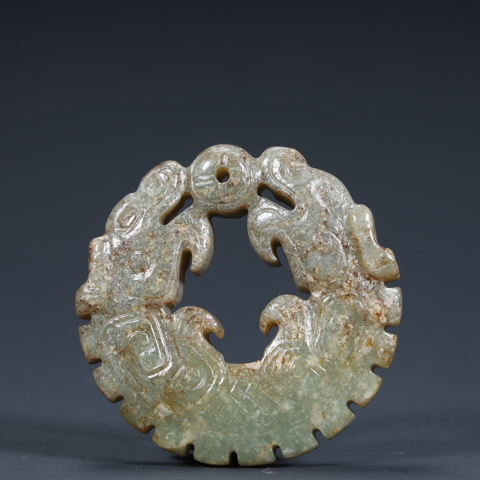 A Qing Dynasty ancient jade double dragon pattern pendant: Qing Dynasty ancient jade double dragon pattern pendant SIZE: H:5.2cm L:5.2cm W:1.2cm W:47.3g (The Dimensions Of All Batches Are Manually Measured.If You Need More Detailed Information, Please Contact
