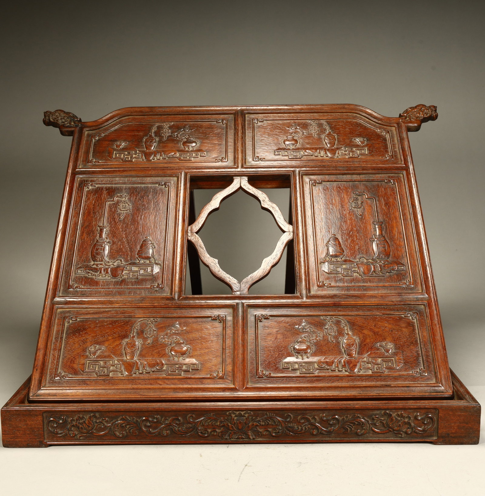 A Qing Dynasty mahogany carved Bogu Tu scripture stand: Qing Dynasty mahogany carving Bogu picture frame SIZE: H:0cm L:44.5cm W:38.5cm W:1.4kg (The Dimensions Of All Batches Are Manually Measured.If You Need More Detailed Information, Please Contact Our Cu
