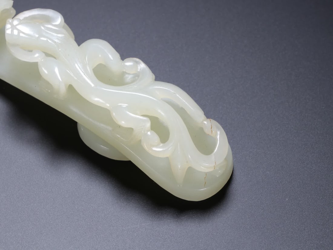 A Qing Dynasty dragon pattern buckle - 7