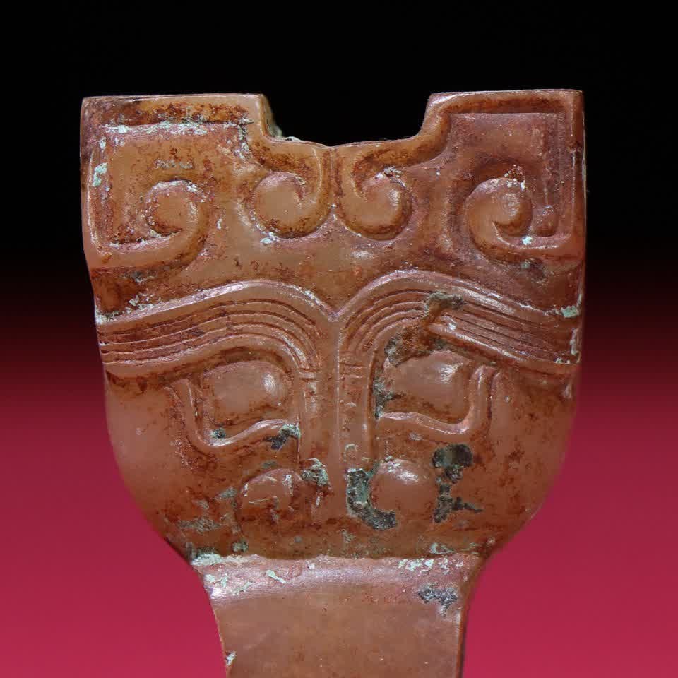 A Han Dynasty uncleaned gluttonous surface loose ring inlay - 3