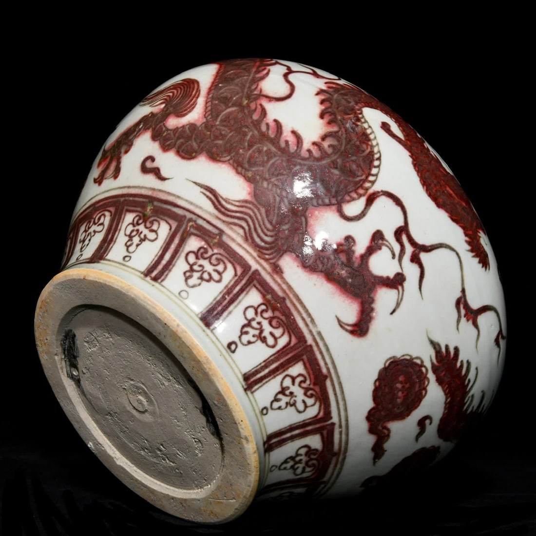 A red dragon pattern jar in Yuan glaze - 5