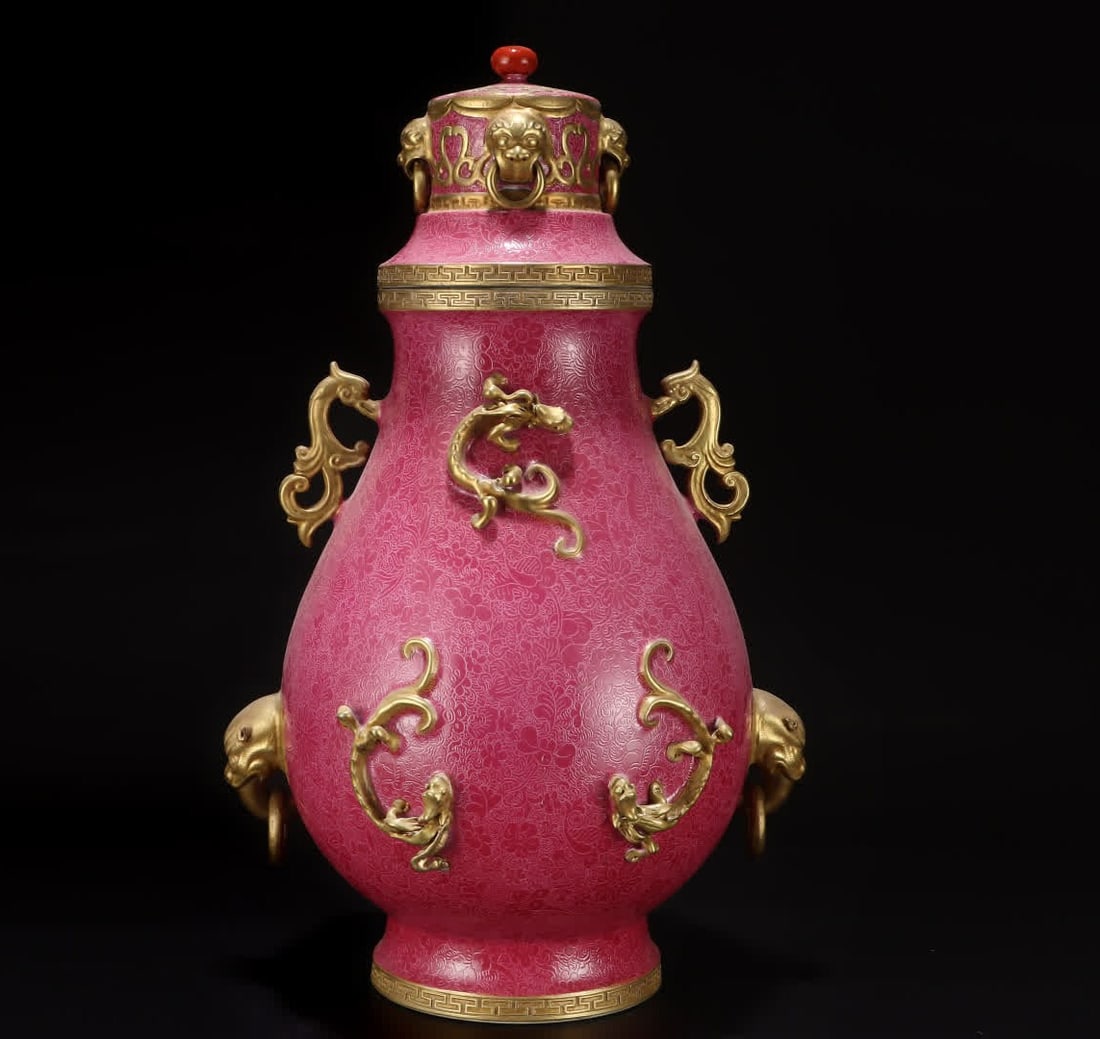 A Qing Dynasty Panlong carmine red gold-painted lid jar: Qing Dynasty Panlong carmine red gold-painted lid jar SIZE: AAA (The Dimensions Of All Batches Are Manually Measured.If You Need More Detailed Information, Please Contact Our Customer Service Before B