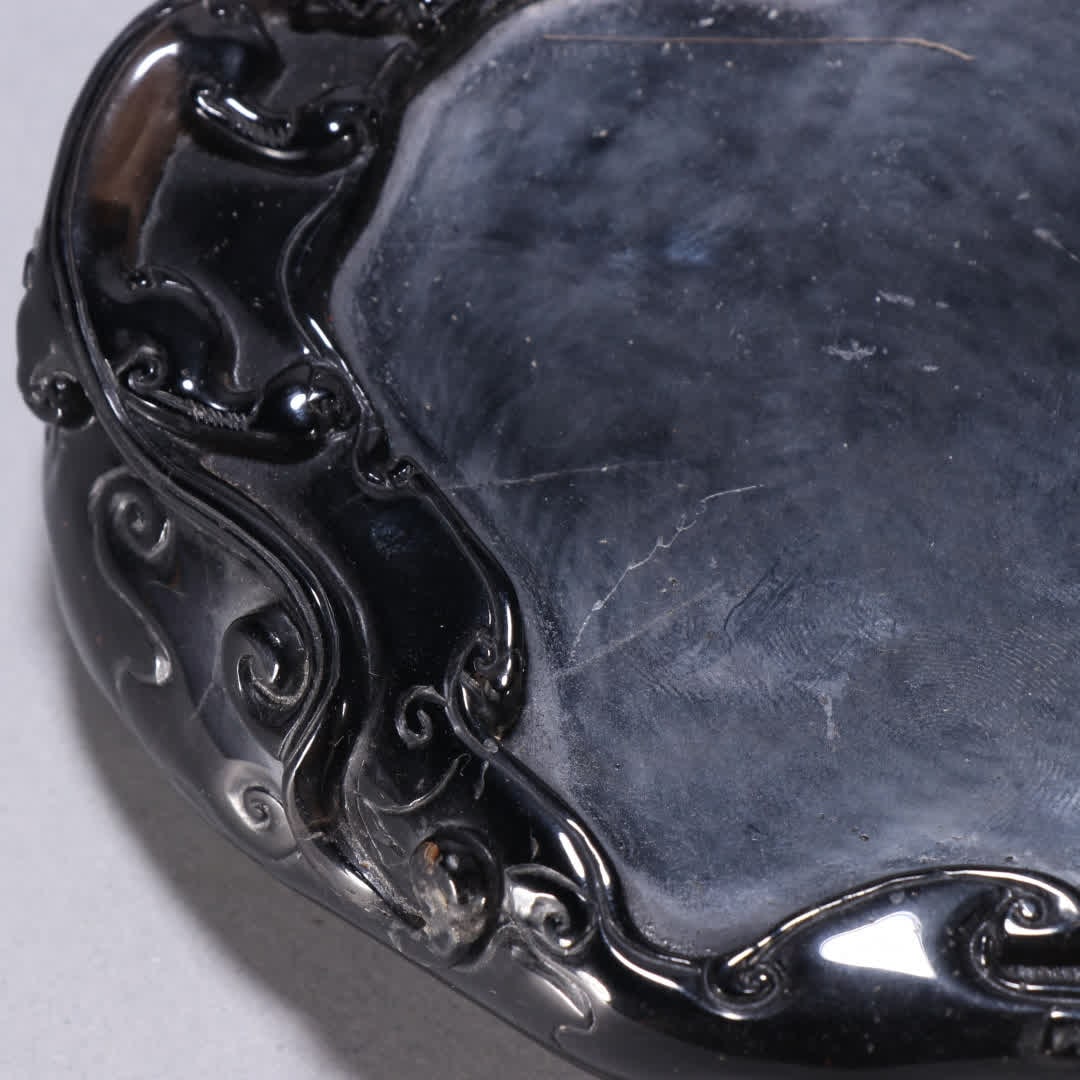 A Qing Dynasty tea crystal dragon pattern inkstone - 3