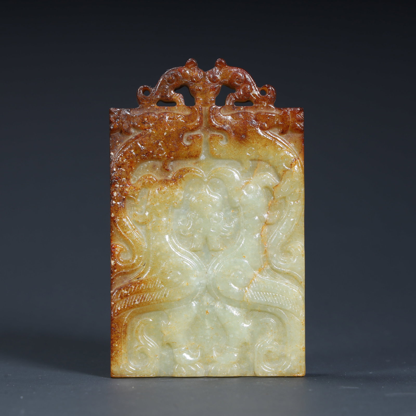 A Qing Dynasty ancient jade double phoenix pattern plaque: Qing Dynasty ancient jade double phoenix pattern plaque SIZE: H:9cm L:5.5cm W:1.3cm W:135.4g (The Dimensions Of All Batches Are Manually Measured.If You Need More Detailed Information, Please Contact