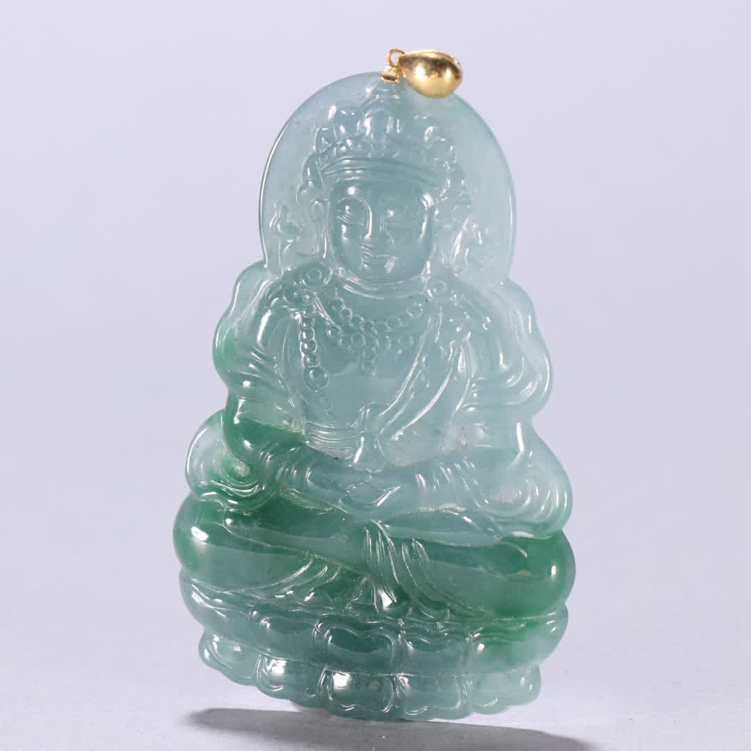 A jade Guanyin pendant - 3