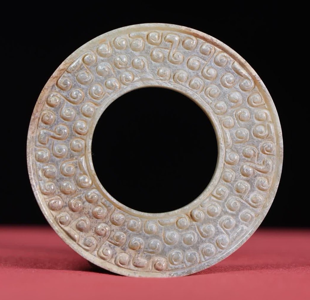 A Han Dynasty jade valley pattern jade: Han Dynasty jade valley pattern jade jade SIZE: 61x5mm W:31g (The Dimensions Of All Batches Are Manually Measured.If You Need More Detailed Information, Please Contact Our Customer Service Before Bidd