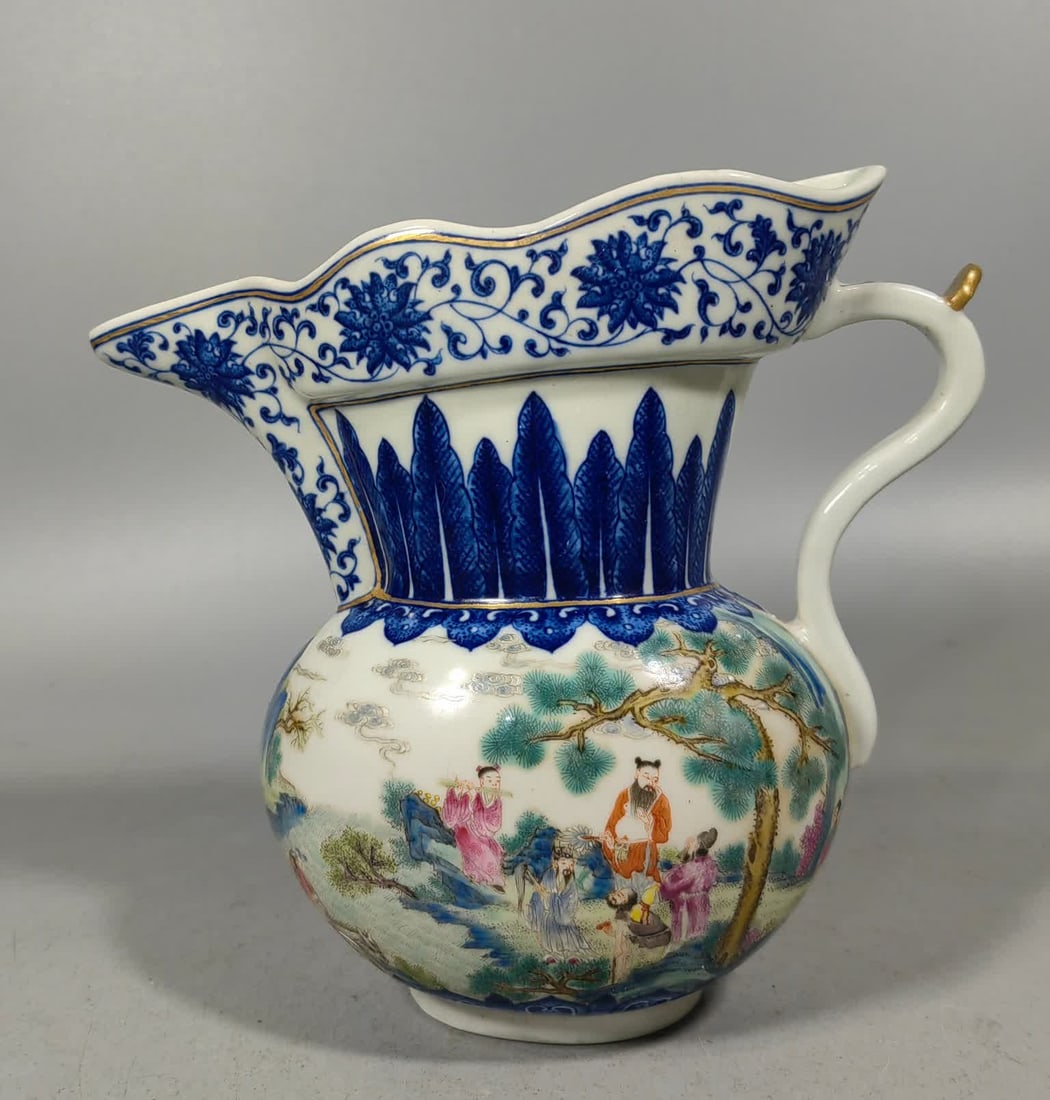 A Qing Dynasty blue and white colored Eight Immortals hanging wall pot: Qing Dynasty blue and white colored Eight Immortals hanging wall pot SIZE: L:18.5cm W:5.5cm H:16.8cm (The Dimensions Of All Batches Are Manually Measured.If You Need More Detailed Information, Please