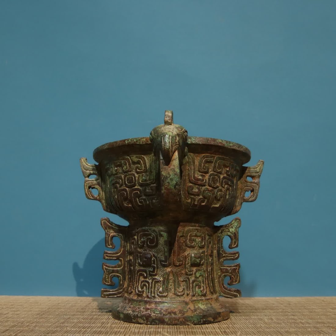 A bronze vessel - 8
