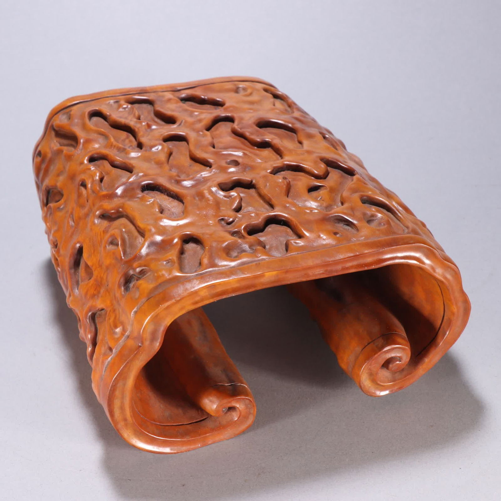 A boxwood scroll-shaped study coffee table - 7