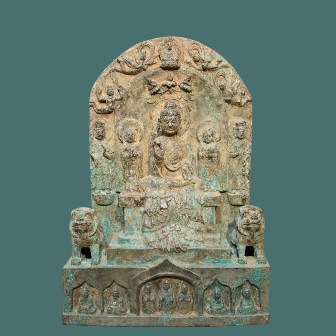 A bronze Buddha: Bronze Buddha SIZE: L:25.5cm W:8.5cm H:36cm W:5.9kg (The Dimensions Of All Batches Are Manually Measured.If You Need More Detailed Information, Please Contact Our Customer Service Before Bidding.)