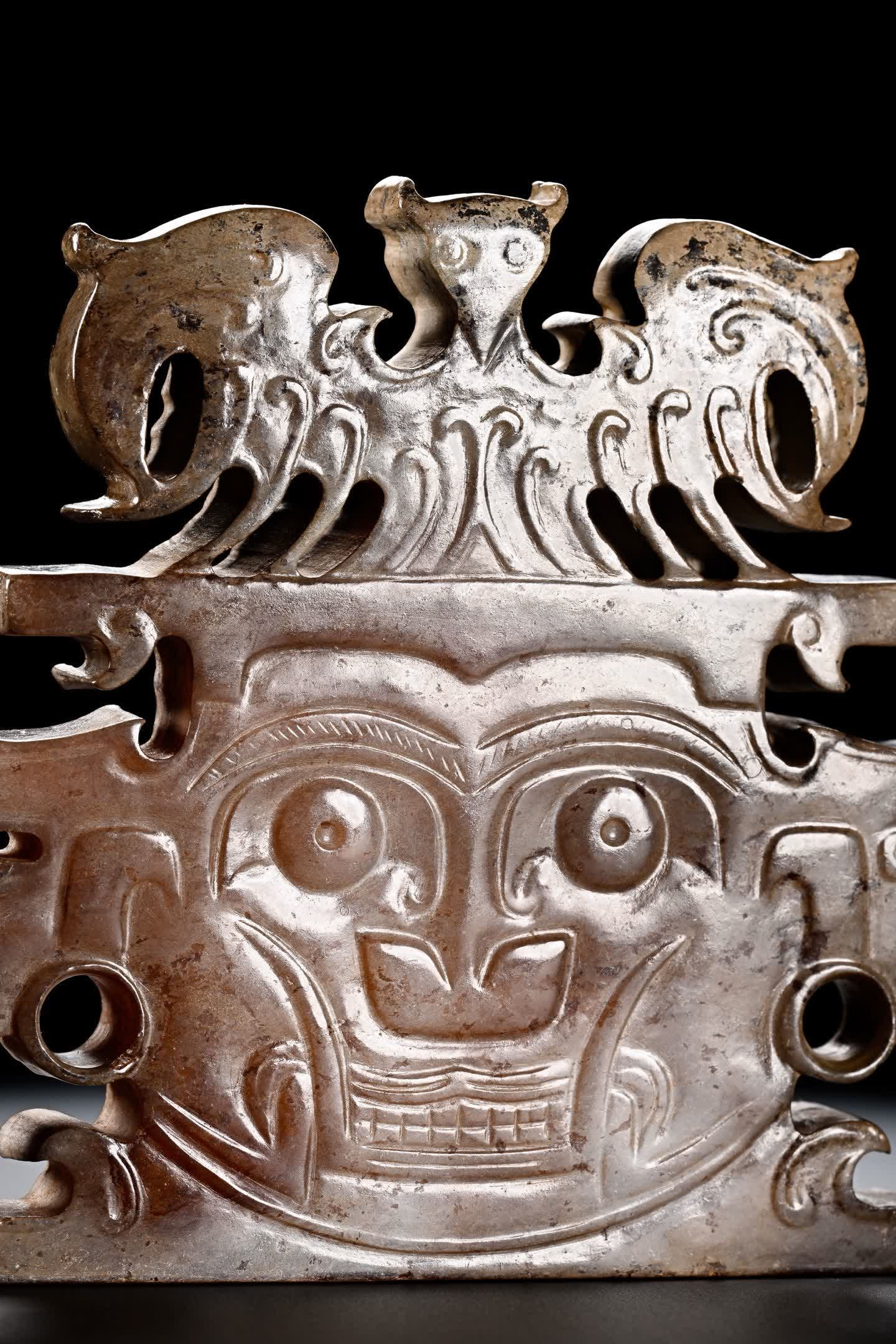 A Han Dynasty gluttonous pattern jade - 6