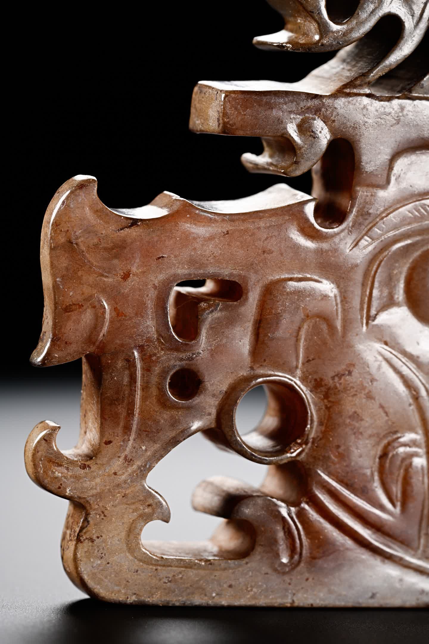 A Han Dynasty gluttonous pattern jade - 7