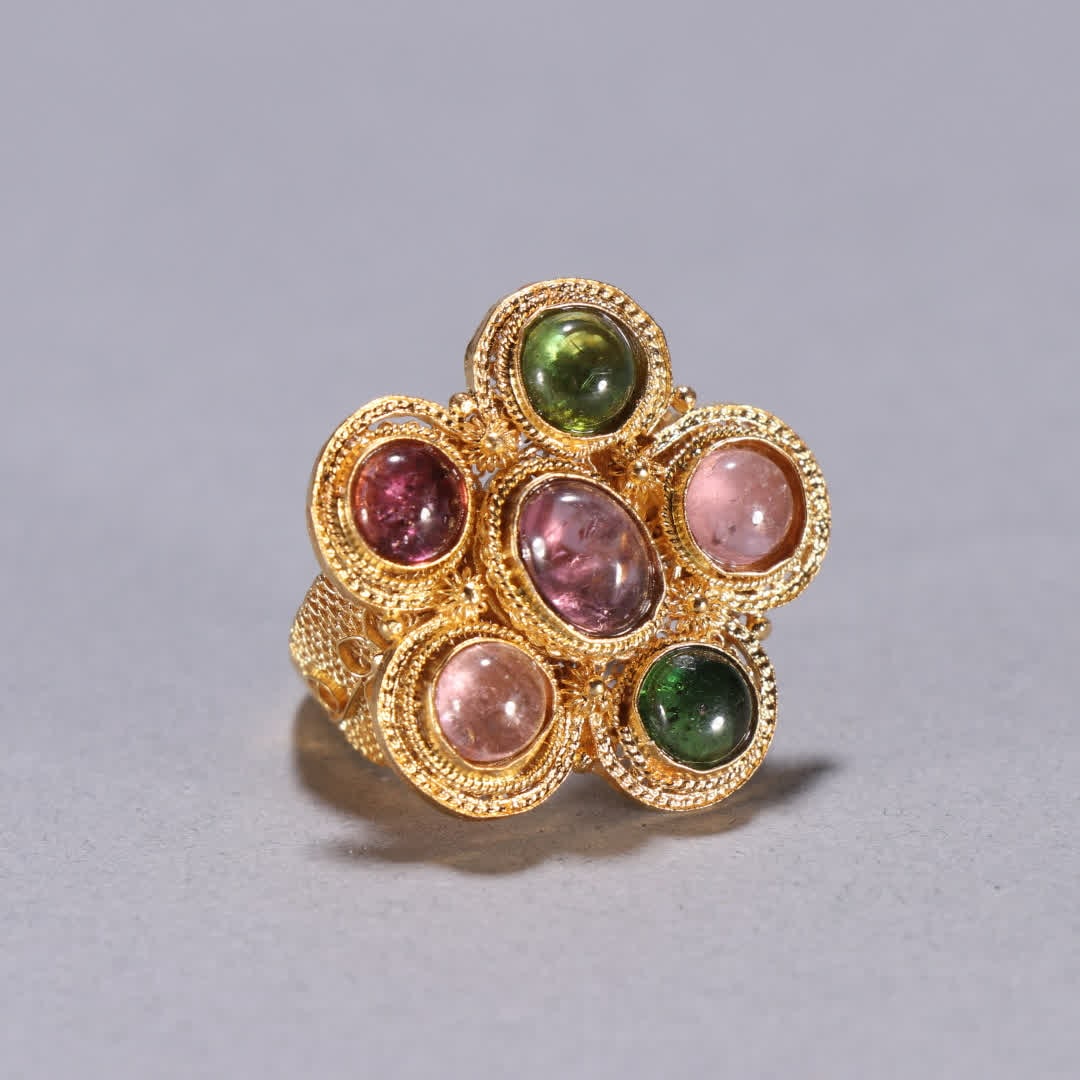 A Qing Dynasty silver-gilt tourmaline pattern ring - 2