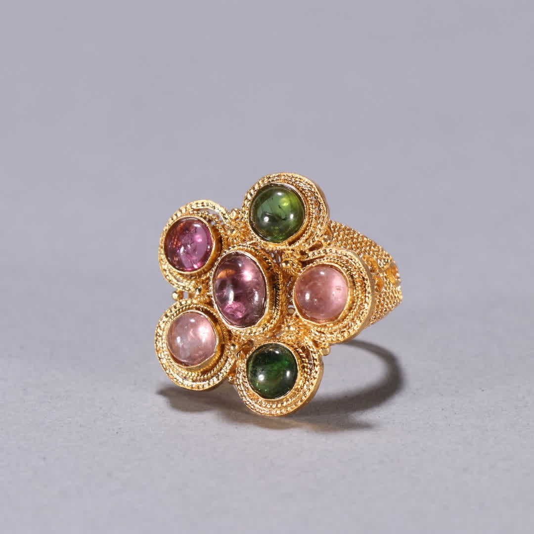 A Qing Dynasty silver-gilt tourmaline pattern ring - 3