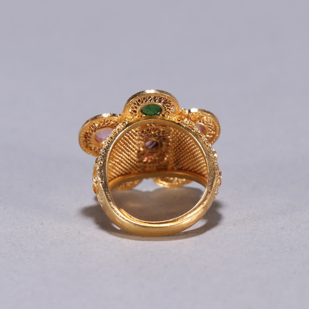 A Qing Dynasty silver-gilt tourmaline pattern ring - 5