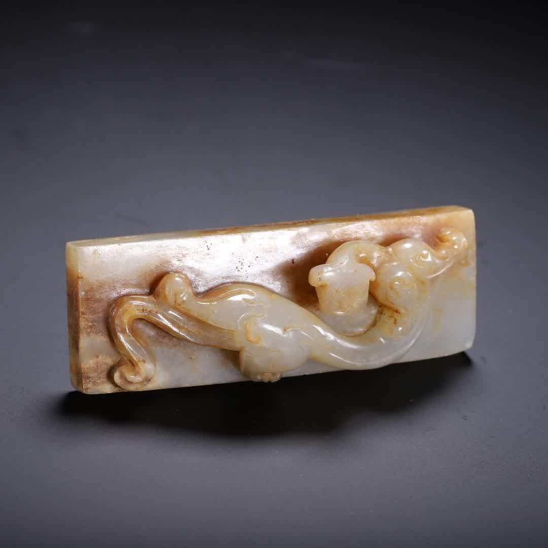A piece of ancient jade wall - 7