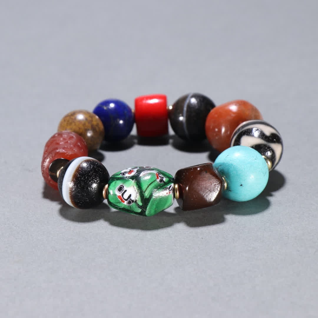 A Qing Dynasty multi-treasure bracelet - 3