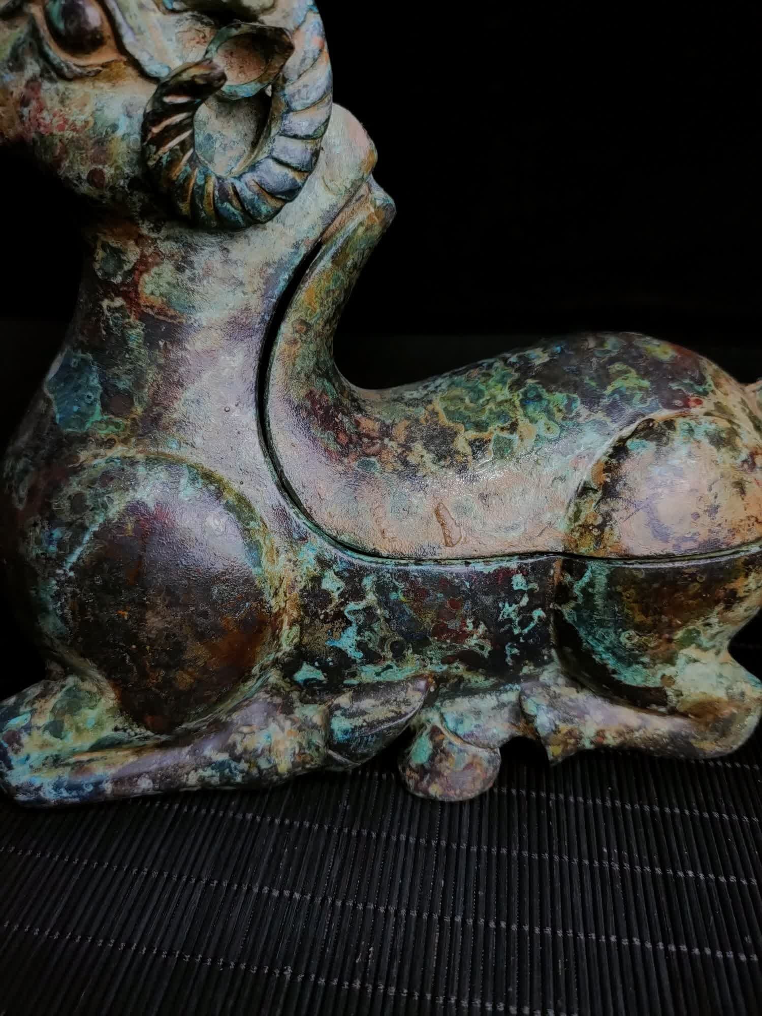 A war bronze sheep statue - 8