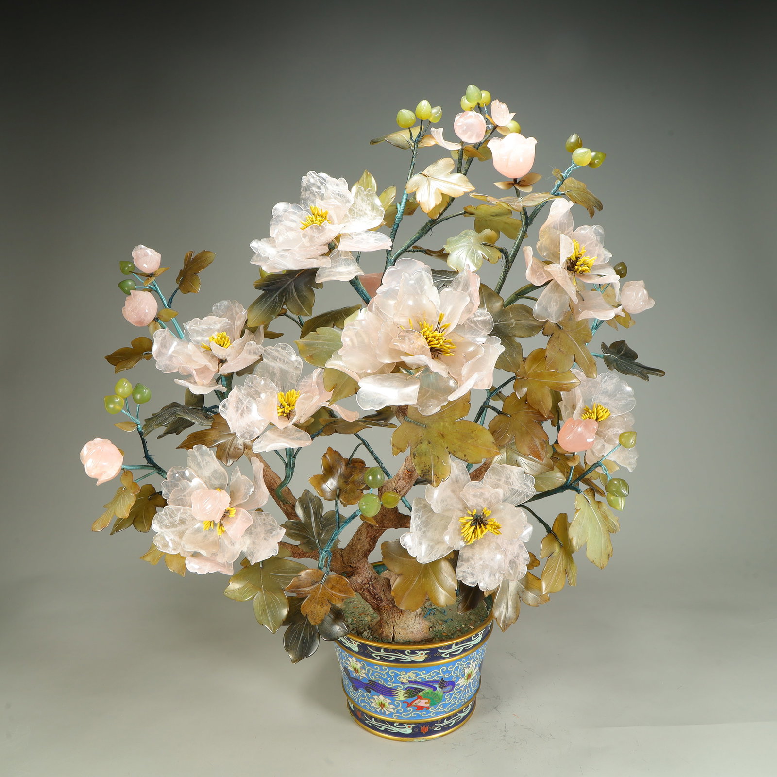 A rose quartz peony cloisonné bonsai ornament: Rose quartz peony cloisonné bonsai ornament SIZE: H:64cm L:60cm W:34cm W:7.5kg (The Dimensions Of All Batches Are Manually Measured.If You Need More Detailed Information, Please Contact Our
