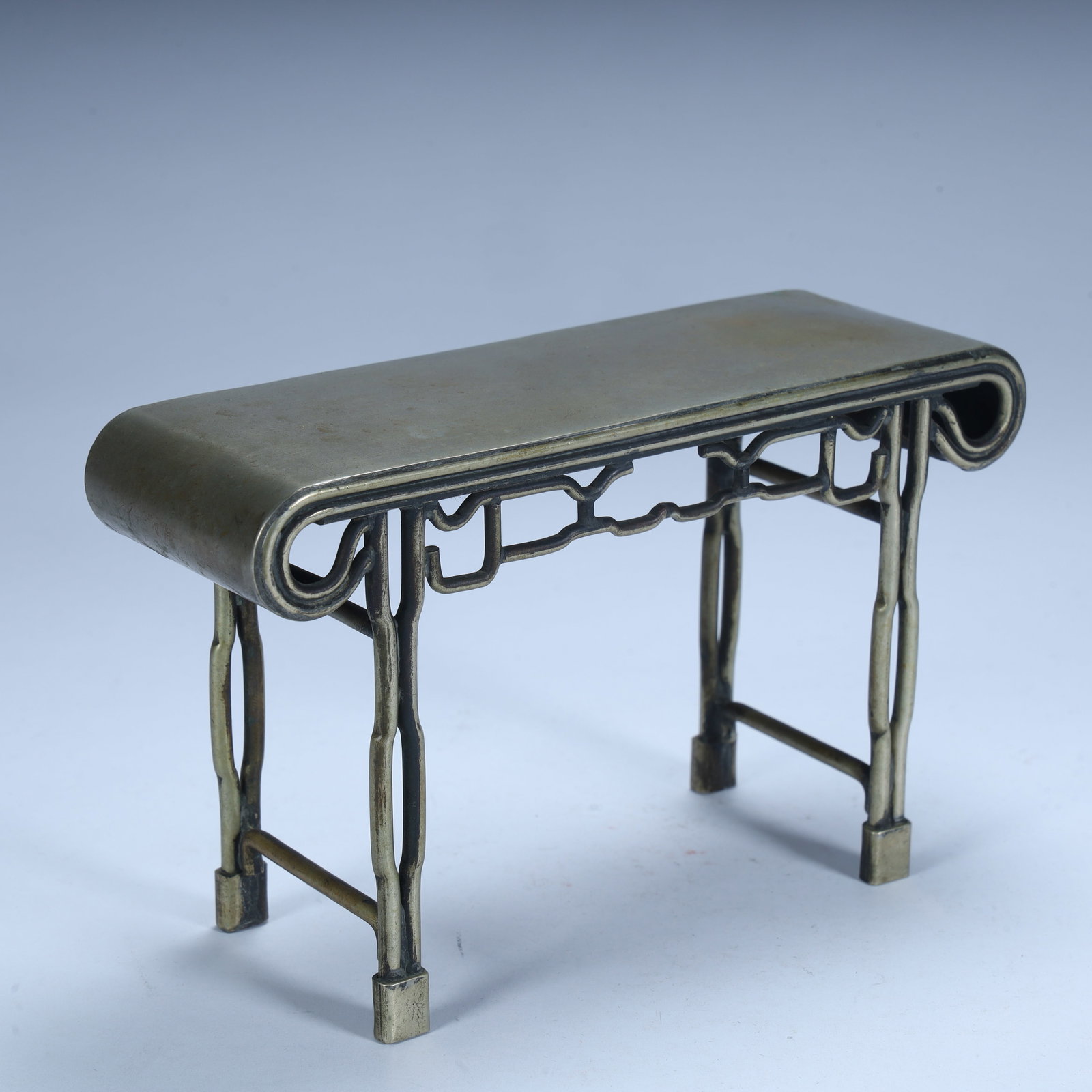 A Qing Dynasty copper imitation bamboo pattern table - 5