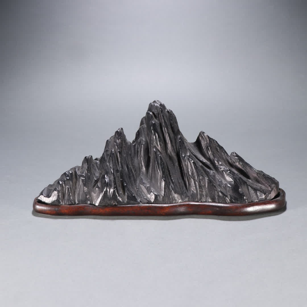 A Qing Dynasty Lingbi Shishanzi ornament: Qing Dynasty Lingbi Shishanzi ornament SIZE: H:10.7cm W:26cm W:1420g (The Dimensions Of All Batches Are Manually Measured.If You Need More Detailed Information, Please Contact Our Customer Service