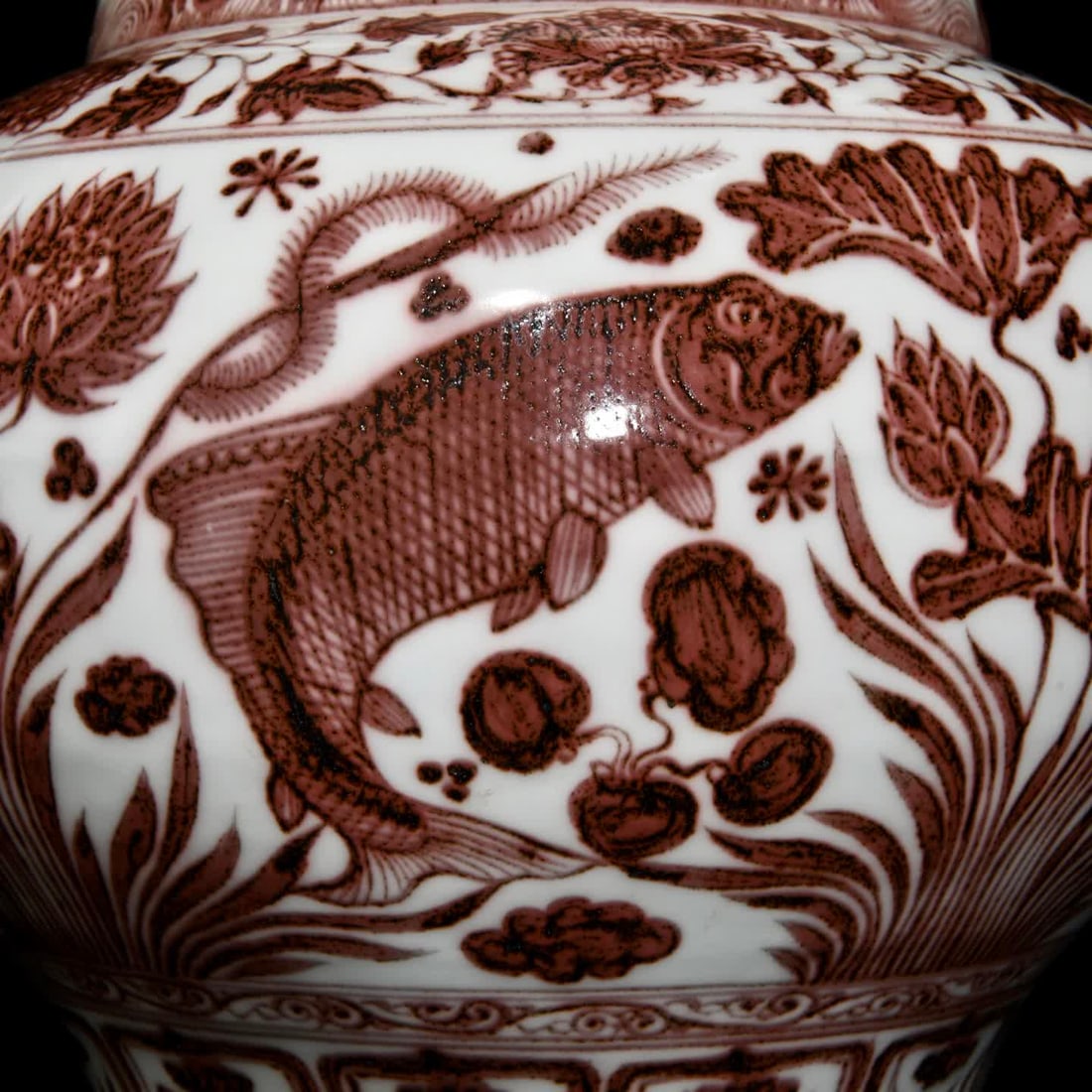 A red fish algae pattern jar in Yuan glaze - 7