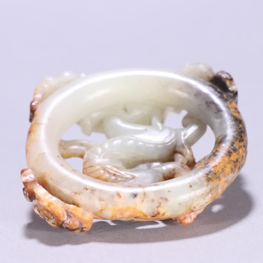 An ancient jade dragon pattern - 9