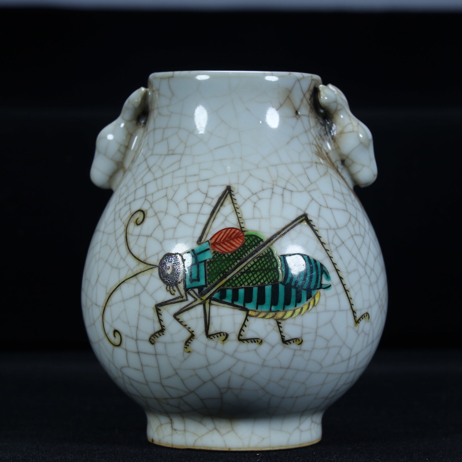 A Qing Dynasty Ge glaze pastel grass insect pattern deer ear statue: Qing Dynasty Ge glaze pastel grass insect pattern deer ear zun SIZE: H:10cm L:8.5cm W:8.5cm W:228.1g (The Dimensions Of All Batches Are Manually Measured.If You Need More Detailed Information, Please