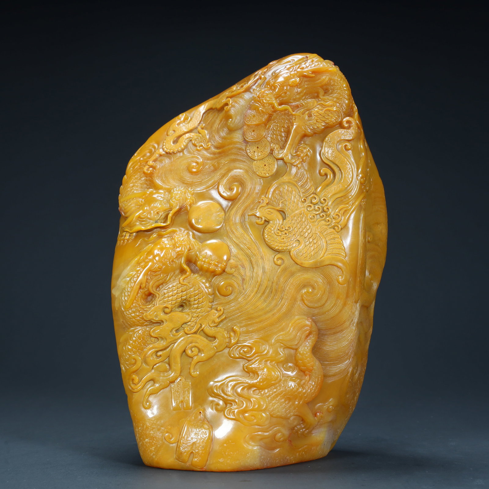 A Qing Dynasty Tianhuang stone carving "Four Spirits" pattern ornament: Qing Dynasty Tianhuang stone carving "Four Spirits" pattern ornaments SIZE: H:19cm L:12cm W:8cm W:2145g (The Dimensions Of All Batches Are Manually Measured.If You Need More Detailed Information,