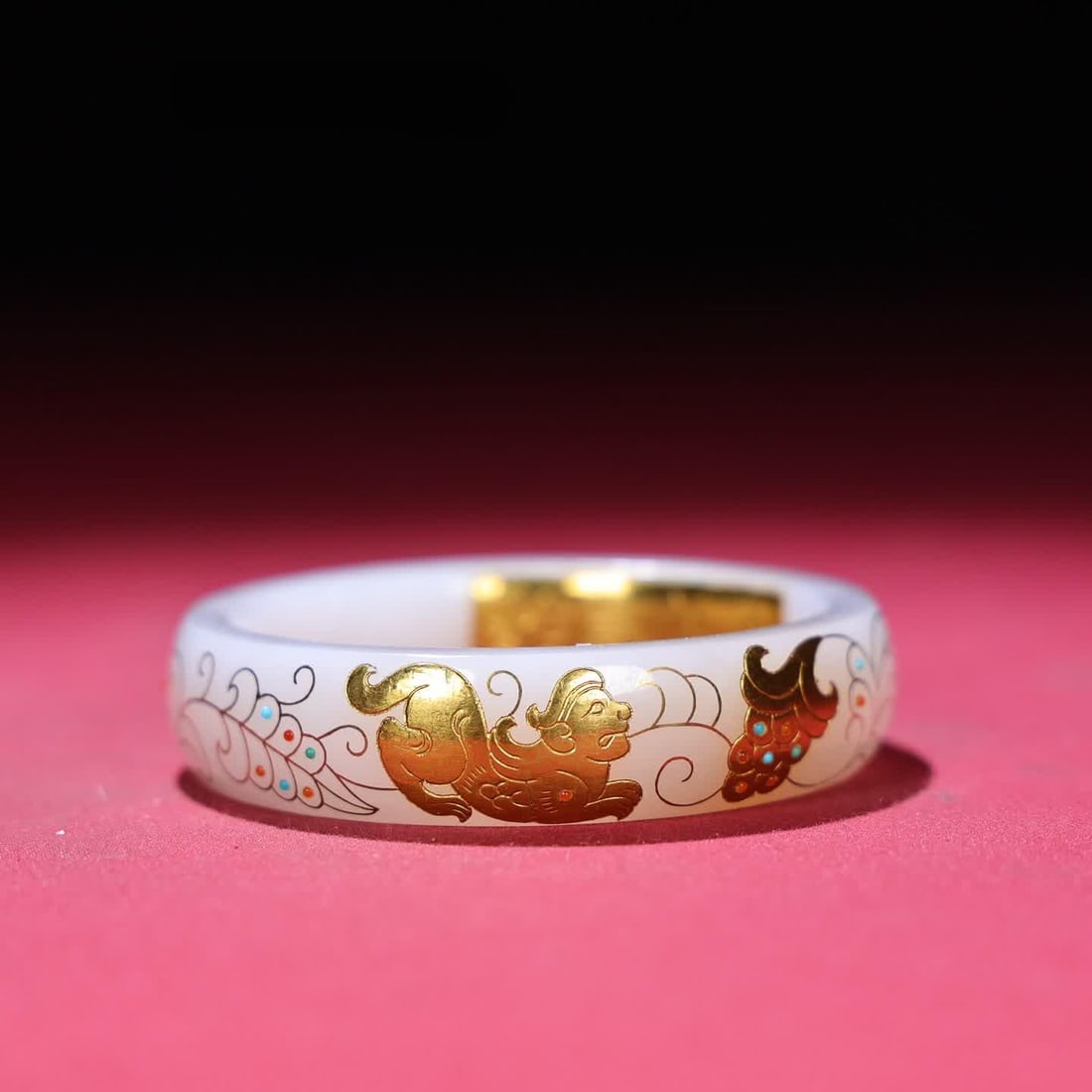 A Han Dynasty jade gold and silver bracelet: Han Dynasty jade rubbing gold and silver bracelets SIZE: 68x15x7x54mm W:55 (The Dimensions Of All Batches Are Manually Measured.If You Need More Detailed Information, Please Contact Our Customer