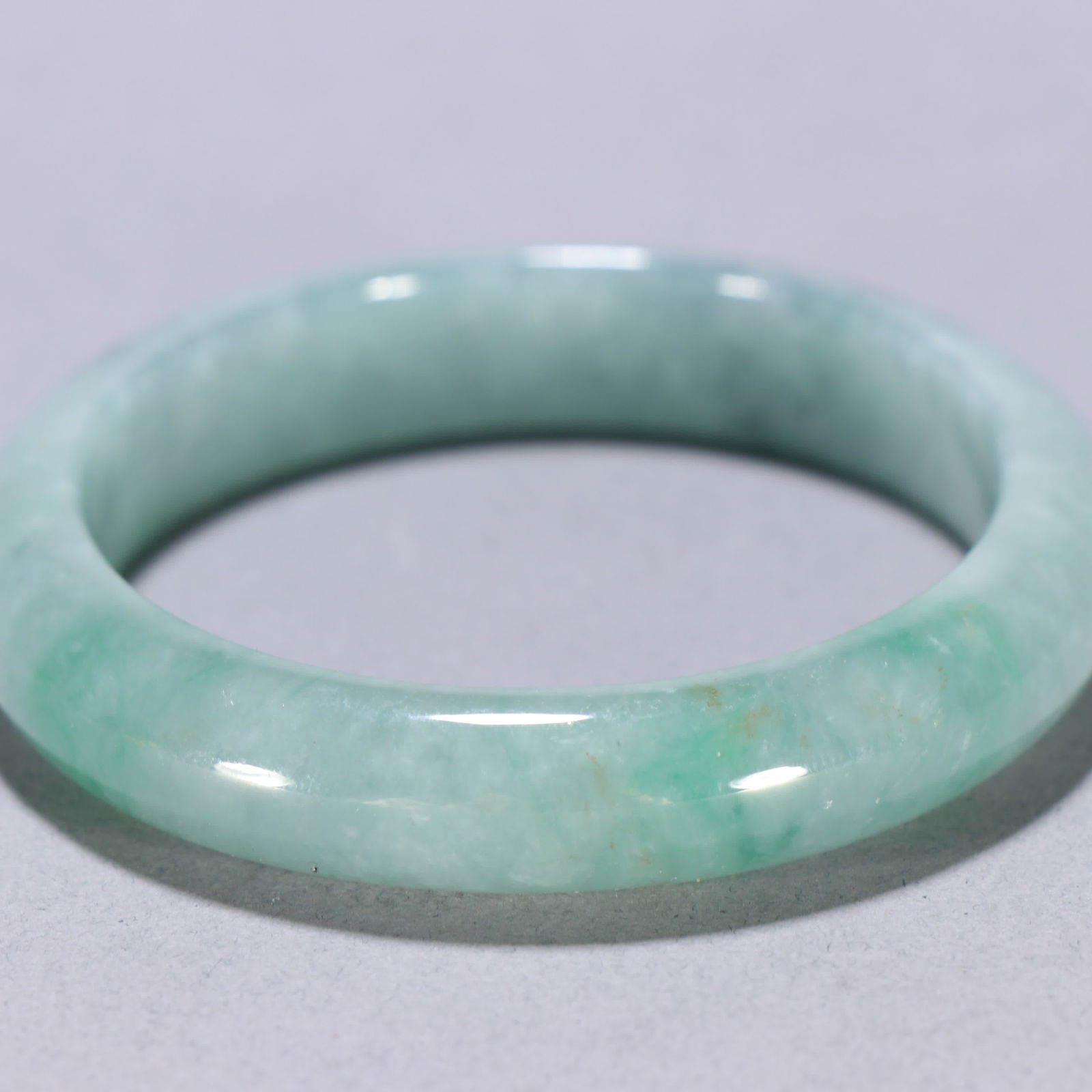 A Qing Dynasty jade bracelet - 8