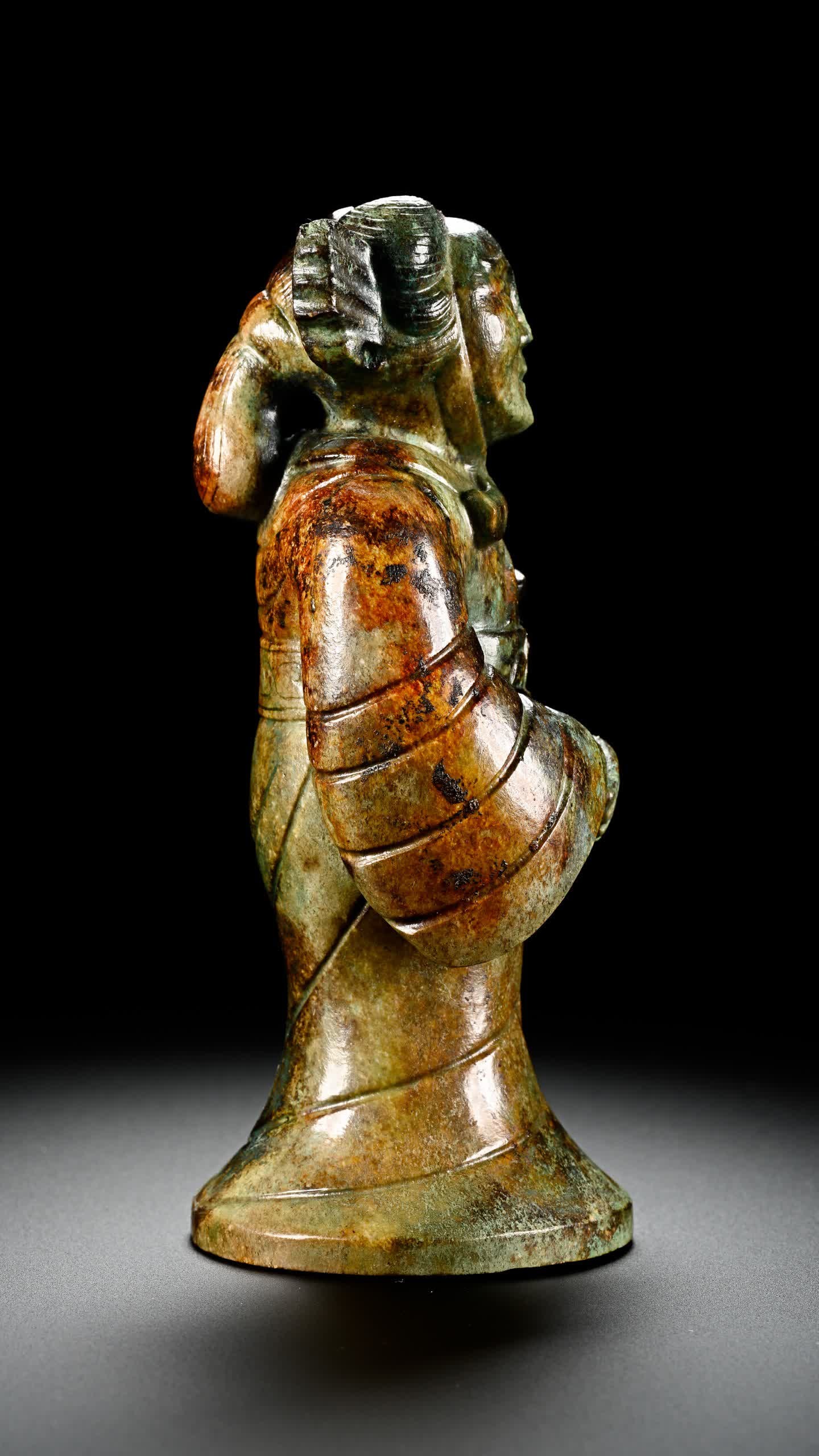 A Han Dynasty jade man - 9