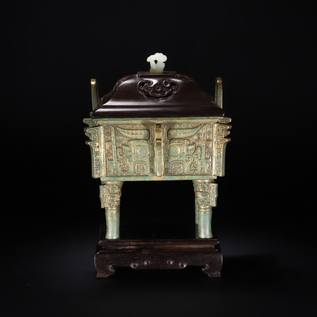 A Ming Dynasty copper gilt gluttonous pattern tripod - 2