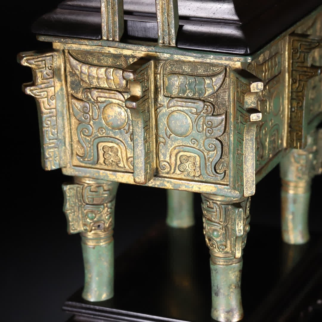 A Ming Dynasty copper gilt gluttonous pattern tripod - 7