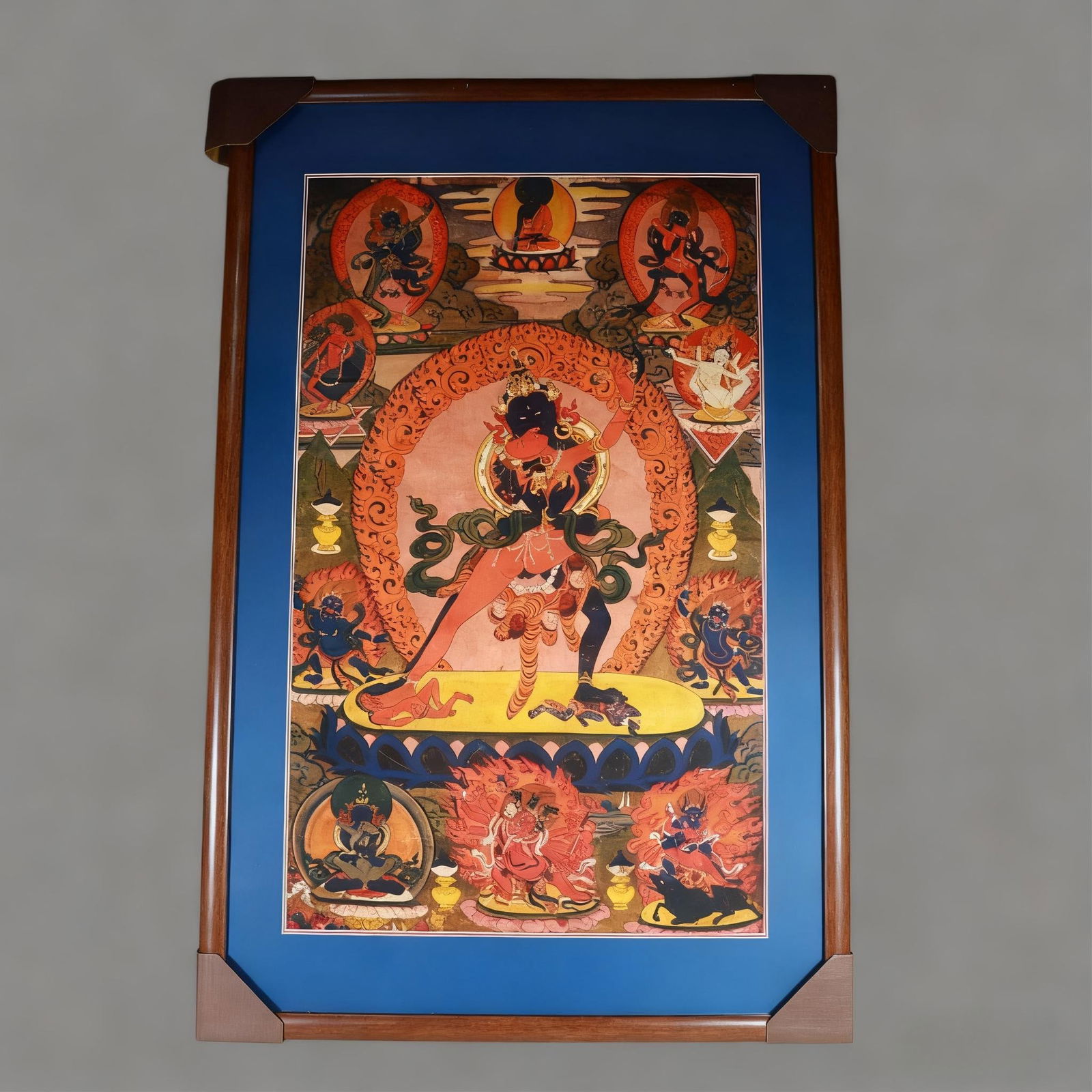 A portrait of a fine thangka of the Qing Dynasty: Qing Dynasty fine thangka portrait SIZE: 98x69cm (The Dimensions Of All Batches Are Manually Measured.If You Need More Detailed Information, Please Contact Our Customer Service Before Bidding.)