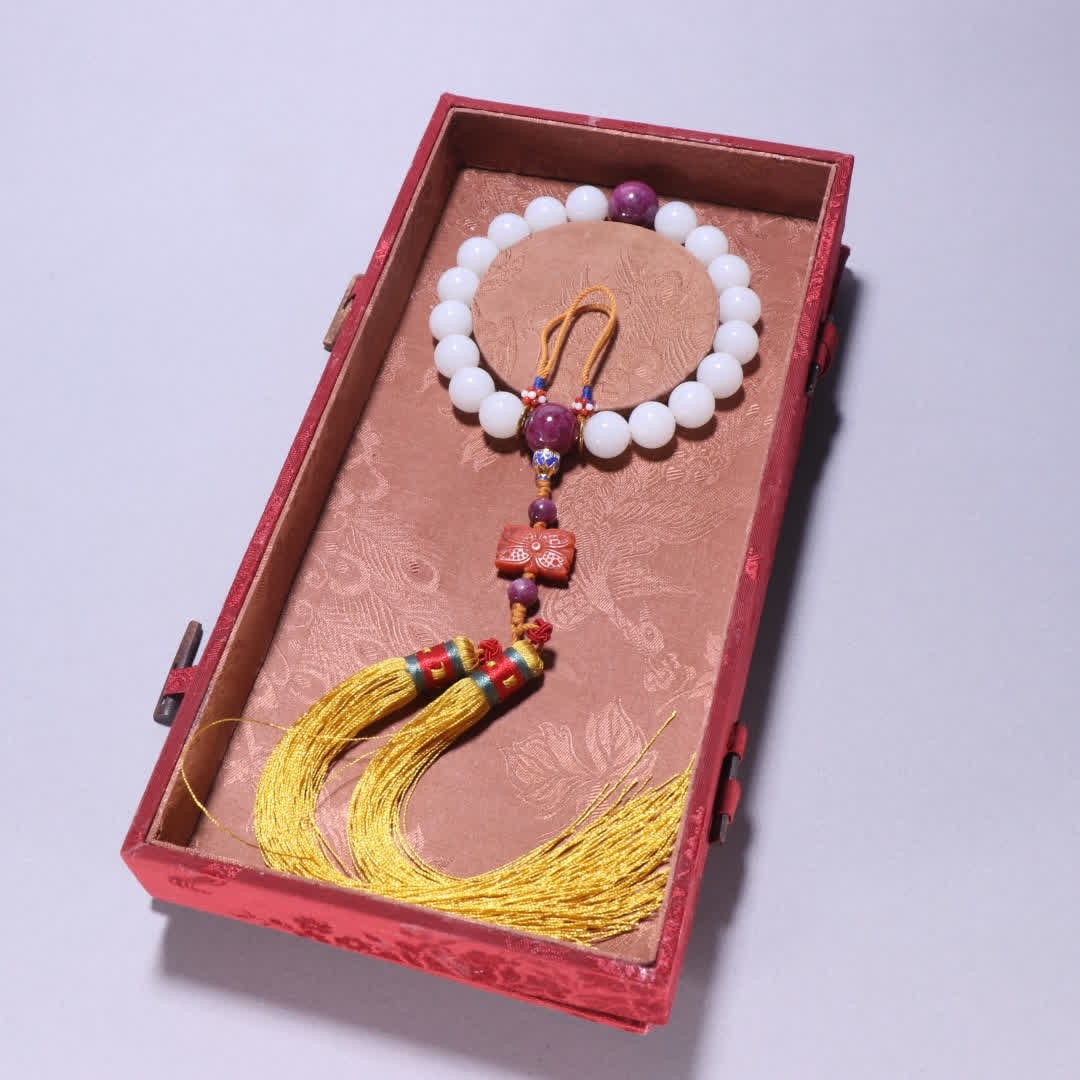 A piece of Qing Dynasty Qing Dynasty Hetian jade eighteen sons held: Qing Dynasty Qing Dynasty Hetian jade eighteen sons held SIZE: Bead diameter 1.3cm W: 87.2g (The Dimensions Of All Batches Are Manually Measured.If You Need More Detailed Information, Please