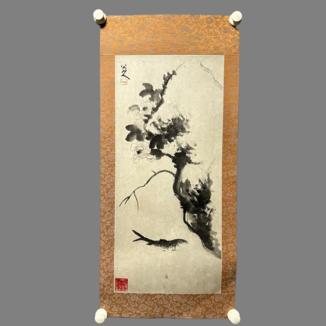 A picture of flowers and birds of the Eight Great Mountains: Flower and bird pictures of the people of the Eight Great Mountains SIZE: Painting Core69x31cm (The Dimensions Of All Batches Are Manually Measured.If You Need More Detailed Information, Please Contac