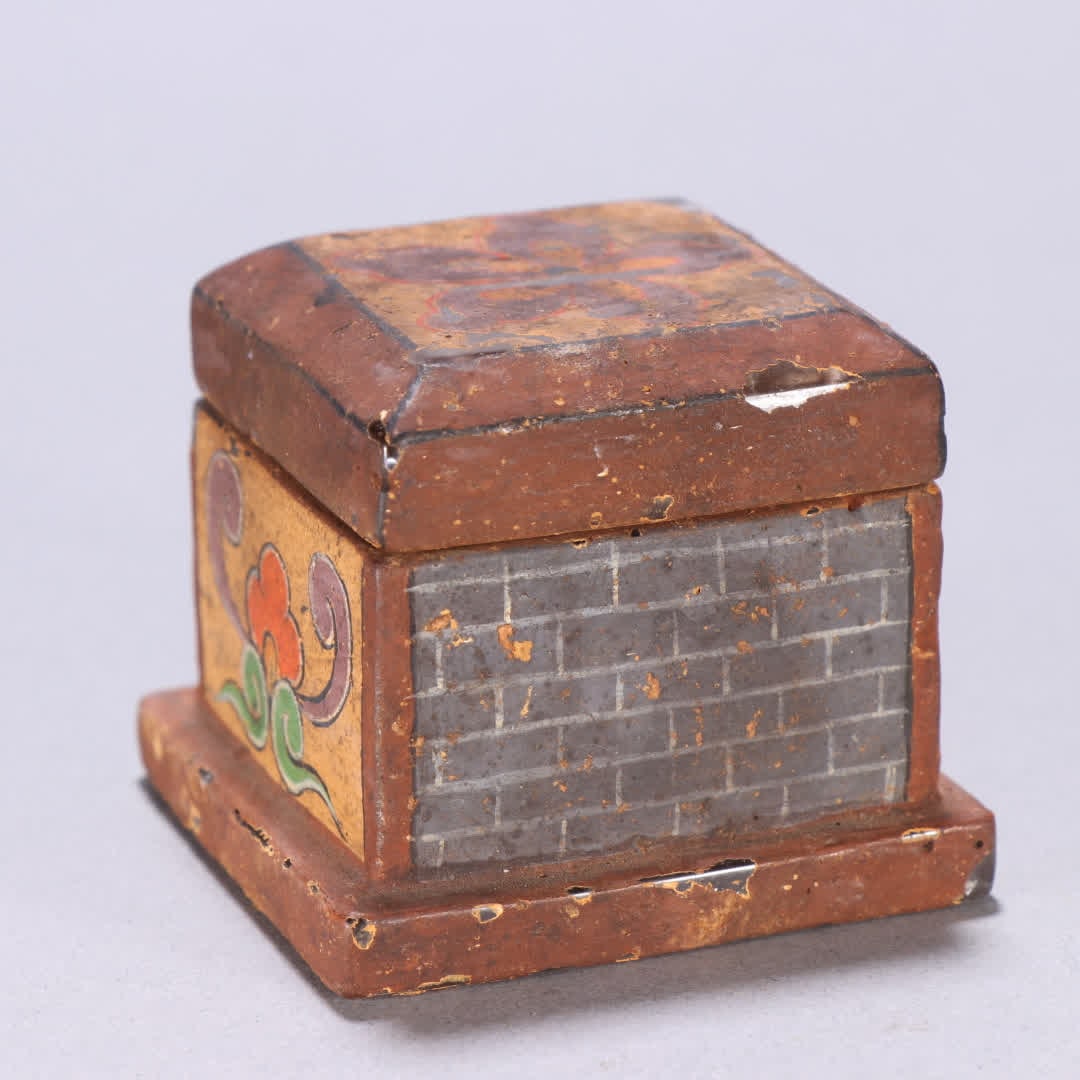 A crystal painted lid box - 7