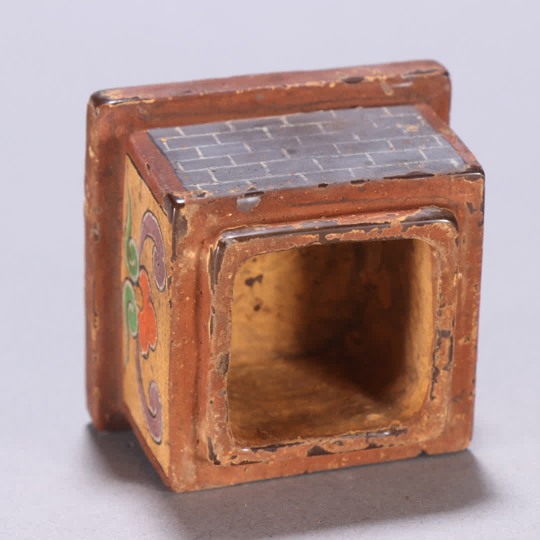 A crystal painted lid box - 8