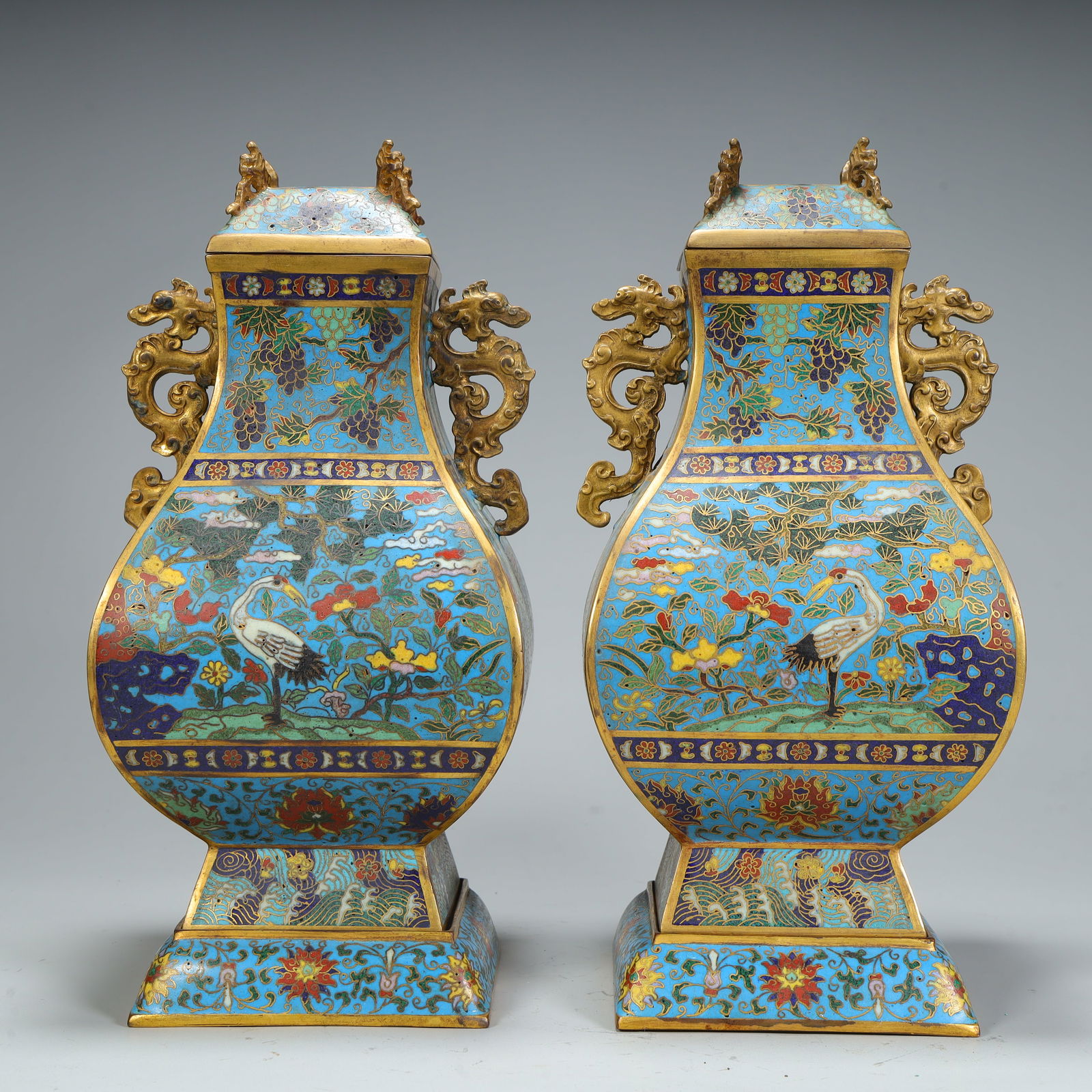 A pair of Qing copper gilt cloisonné "Songhe Yannian" double dragon ear square veneration: Qing Dynasty copper gilt cloisonné "Songhe Yannian" Shuanglong Ear Fangzun H:23cm L:11cm W:11cm W:2.8kg (The Dimensions Of All Batches Are Manually Measured.If You Need More Detailed Information, Ple
