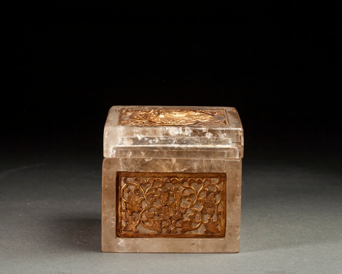 A Liao Dynasty crystal-clad gold-clad relic box: Liao Dynasty crystal-clad relic box SIZE: W: Approx. 10cm (The Dimensions Of All Batches Are Manually Measured.If You Need More Detailed Information, Please Contact Our Customer Service Before